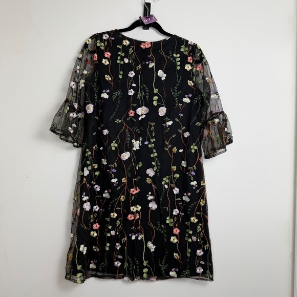 Spense NWT Black Floral Embroidered Mesh Bell Sleeve Dress Women's Size 10 - Picture 3 of 3
